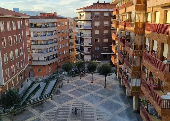 Grande Con Posibilidad De Garage Con 2 Banos Y 2 Terrazas Apartamento Bilbao
