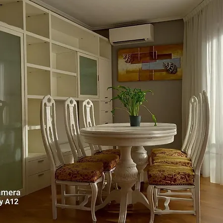 Apart Con Posibilidad Garaje Con 3 Dormitorios Y 2 Banos Para 5 Personas *