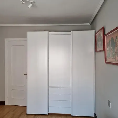 Con Posibilidad Parking Con 3 Y 2 Banos 5 Personas Apartment *