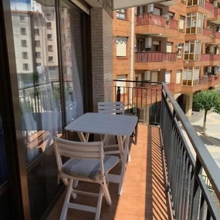 Grande Con Posibilidad De Garage Con 2 Banos Y 2 Terrazas Lejlighed Bilbao