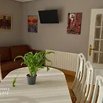 Con Posibilidad Parking Con 3 Y 2 Baños 5 Personas Apartamento *