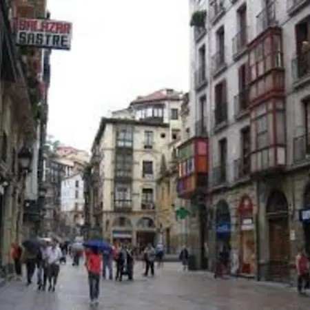 Appartamento Con Posibilidad Parking Con 3 Y 2 Banos 5 Personas